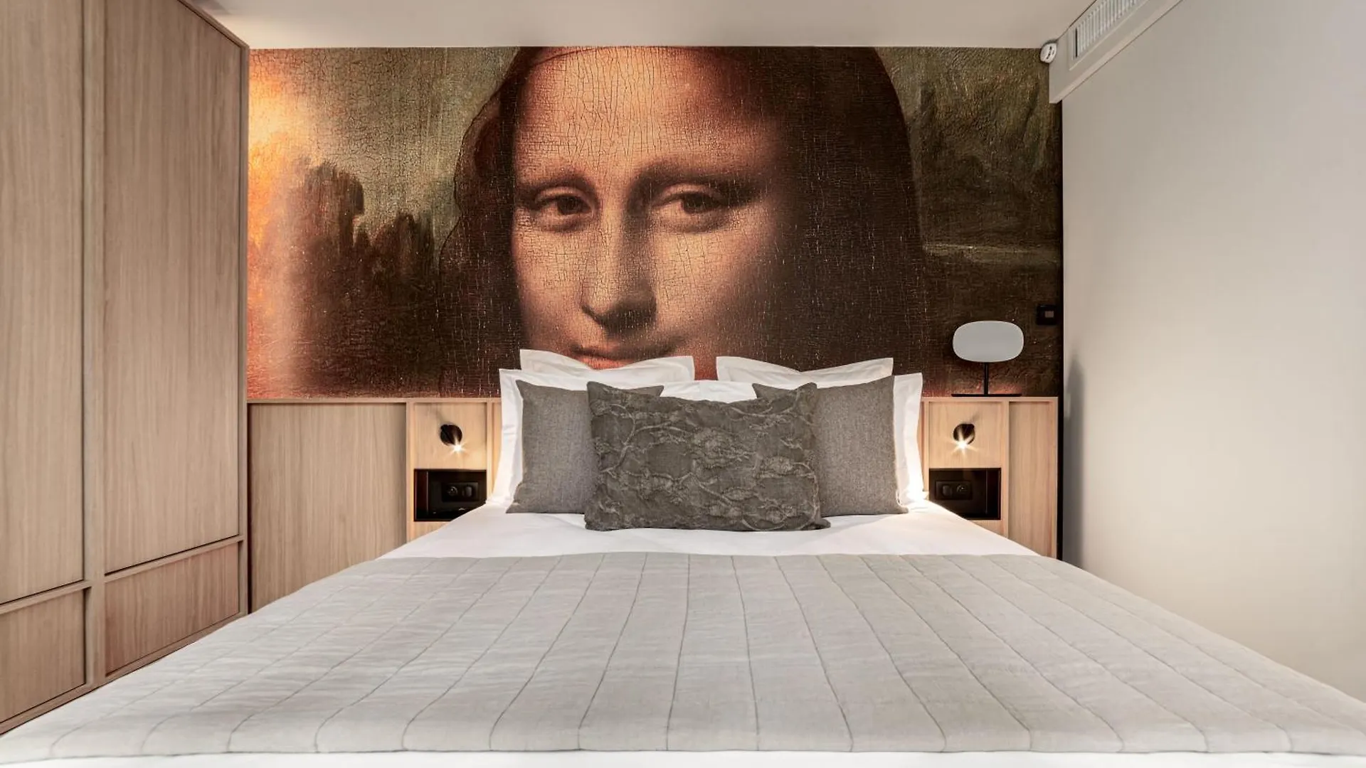Luxury In Old Marais, 3 Bedroom Patio, Sauna, Fitness Room, Ac Paris